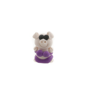 MINI COCHON FILLE FIGURINE EN PATE POLYMERE FAIT MAIN PETERANDCLO 7272