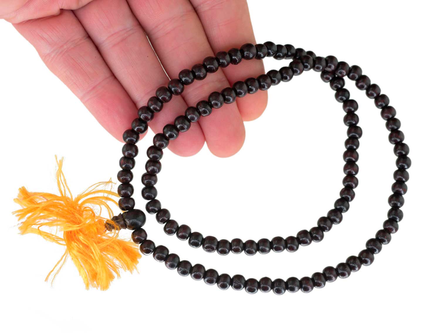 Exceptionnel Et Rare Mala, Chapelet Bouddhiste, 108 Perles De Santal D Laoshan Chenrezi Mantra De La Compassion Sculpte Sur Chaque Perle Exceptionnel Et Rare Mala, Chapelet Bouddhiste, 108 Perles De Santal D Laoshan Chenrezi Mantra De La Compassion Sculpte Sur Chaque Perle