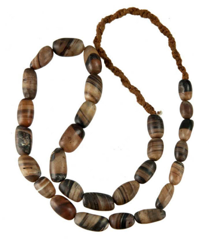 Pierres et Minéraux. Collier perles Agate rubanée rose 8 mm Chaine en