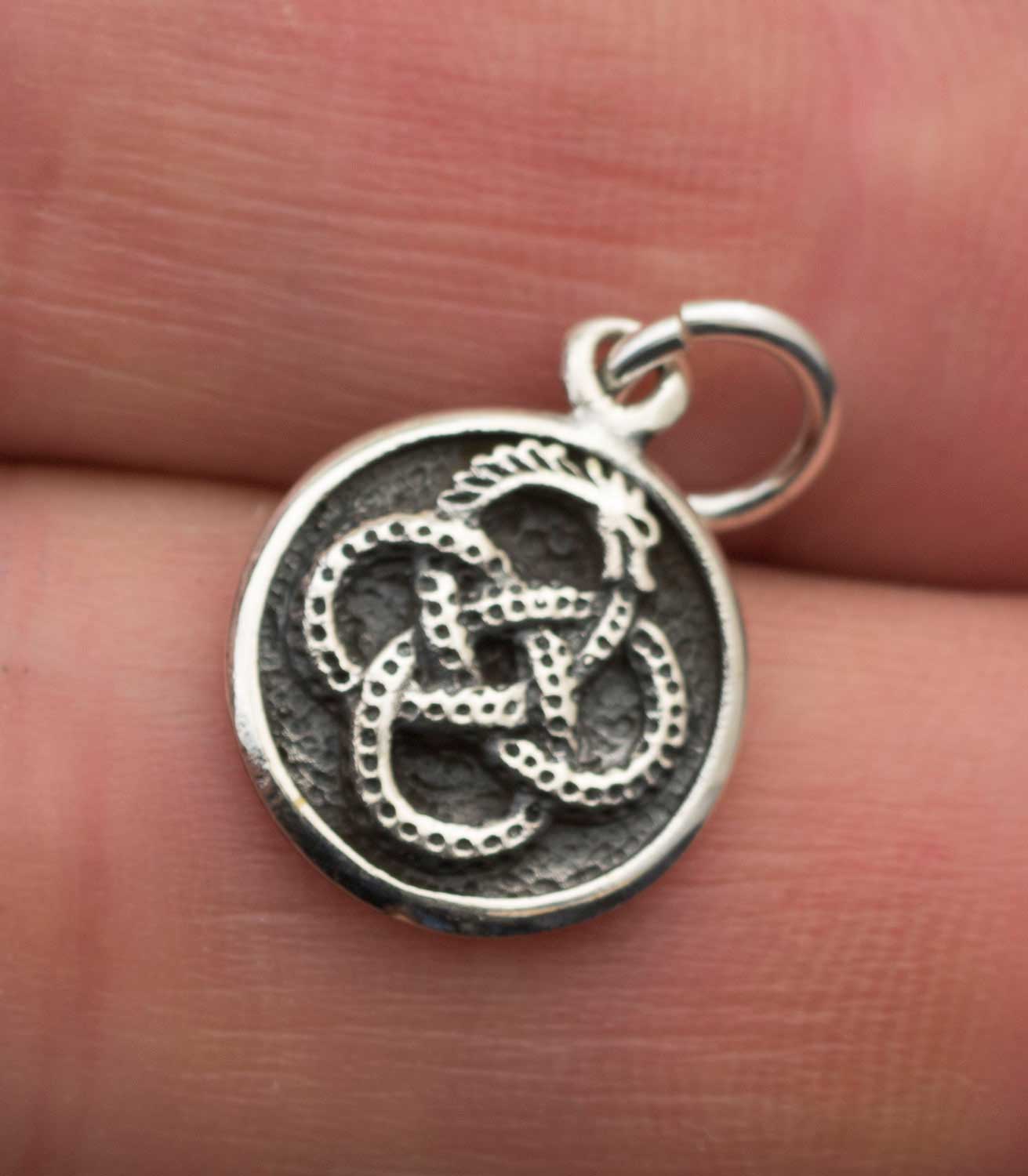 Pendentif Hermine en argent 925 et émail - Bijoux celtiques - Talisman Jewellery
