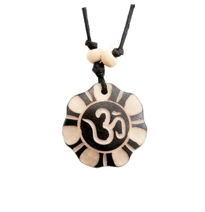 Collier tibétain Om – pendentif en os de Yak artisanal