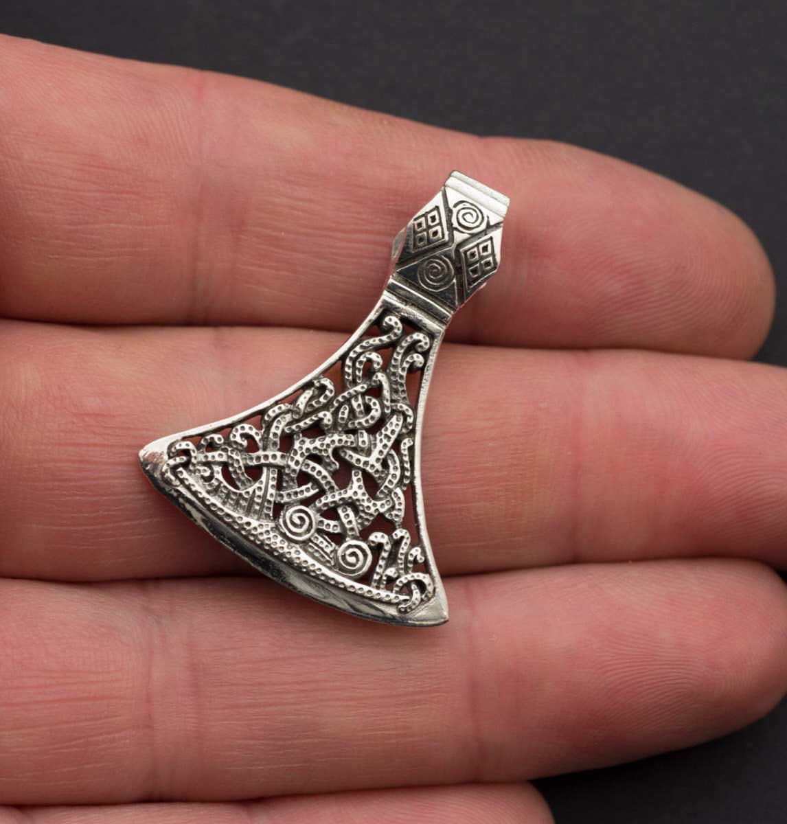 Collier hache viking, pendentif hache celtique en argent Collier hache viking, pendentif hache celtique en argent