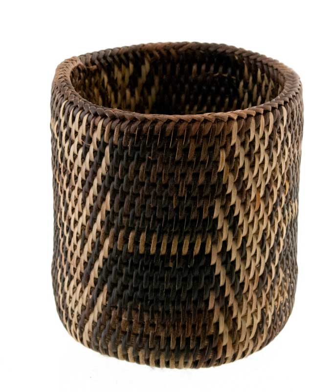 Pot en vannerie de liane tropicale