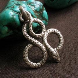Pendentif Tibétain Unique En Forme De Serpent - Fabriqué En Argent - Bijou Création Artisanale - Neuf Sans Emballage
